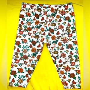 Baby girl floral/butterfly Capri leggings 12m